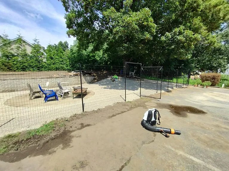 18 Scott Rd #2R — Photo 17