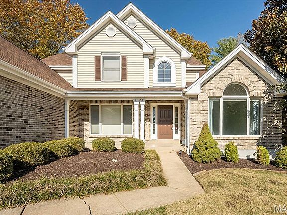 2nd image of 1324 Riverdale Cir