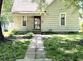 1213 S Grant Ave, Chanute, KS 66720