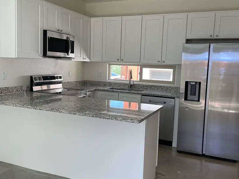 Greenhaven Apartments — Photo 7