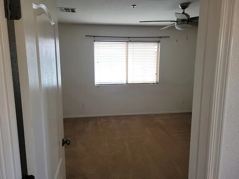 1553 E Joseph Way — Photo 9