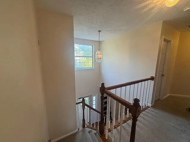 4 bed, 3.0 bath, 2225 sqft, $2,100 — Photo 2