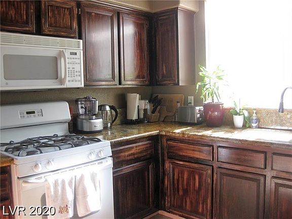 5th image of 10046 Catalina Canyon Ave