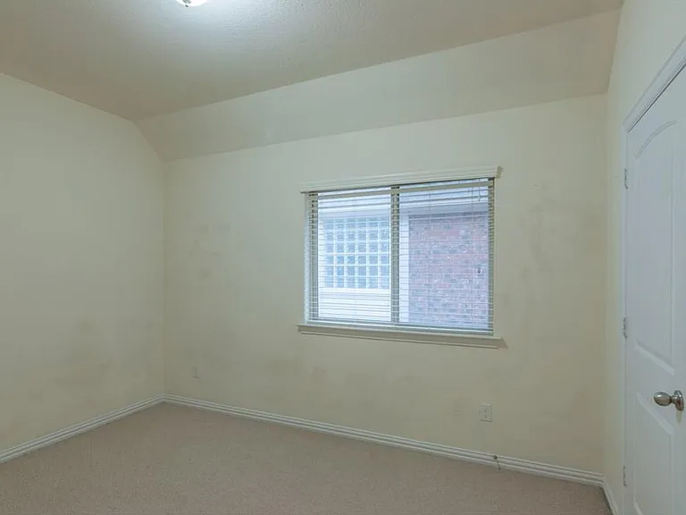 3504 Porter Creek Dr — Photo 16