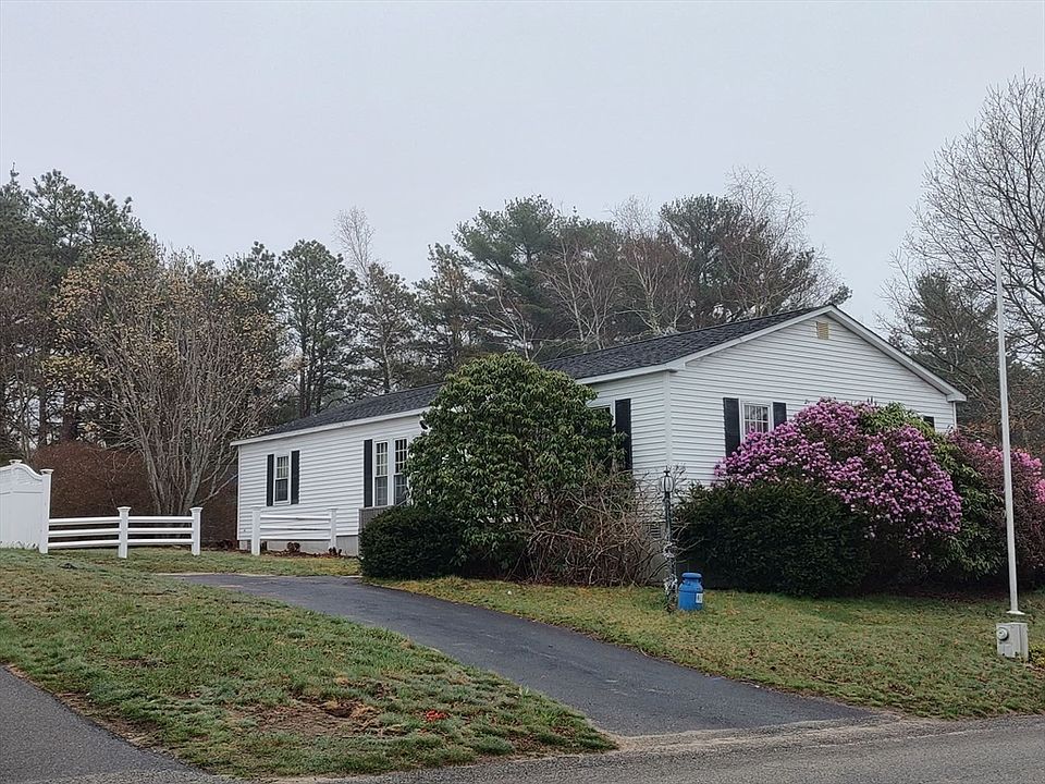 1st image of 61 Pinehurst Dr