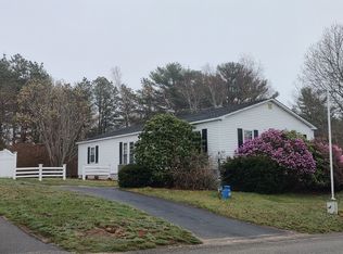 61 Pinehurst Dr, Plymouth, MA 02360