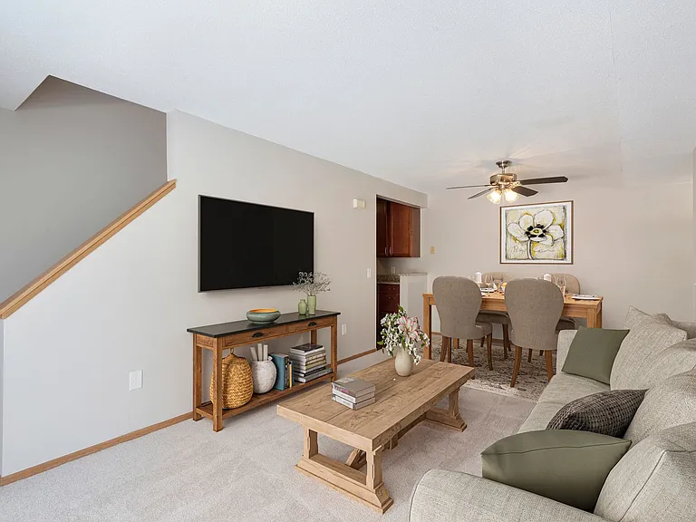 Fernbrook Townhomes — Photo 15