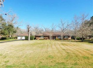 210 Westwood Rd #614, Angleton, TX 77515