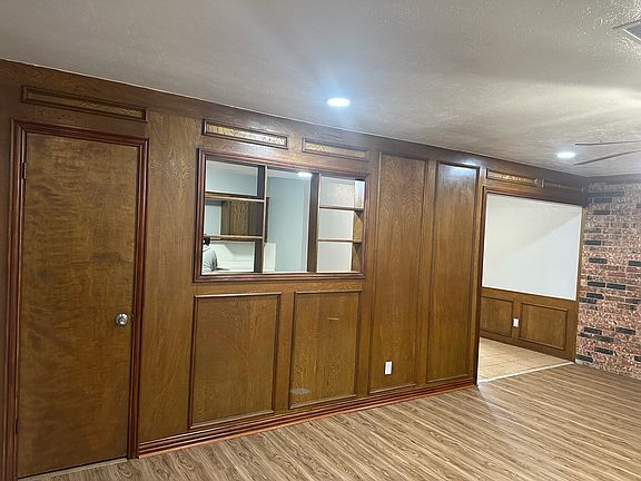 4th image of 1202 Willow Wood Ct
