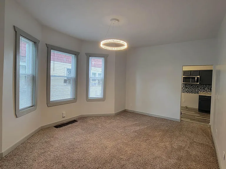 717 Huffman St — Photo 3