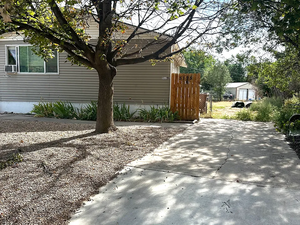 5125 Henry Ave #B