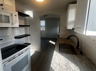 6 Pearl St #3, Derry, NH 03038