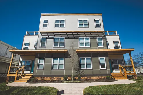 1309 Perry St Photo 1