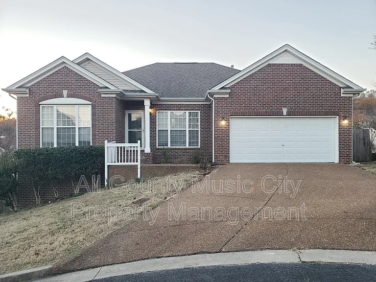905 Weatherside Ct — Photo 1