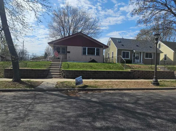 1246 Hewitt Ave, Saint Paul, MN 55104