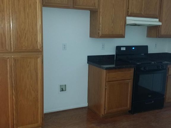 4th image of 3303 E Avenue K3