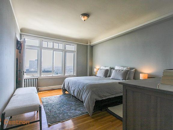 3rd image of 2101 Sacramento St #53