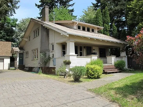 10927 NE Glisan St, Portland, OR 97220