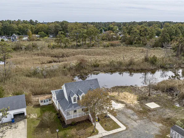 4220 Bennett Ln, Chincoteague, VA 23336