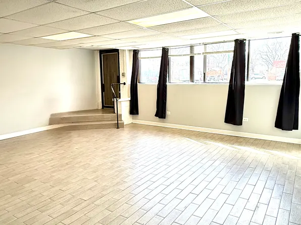 5500 W Division St, Chicago, IL