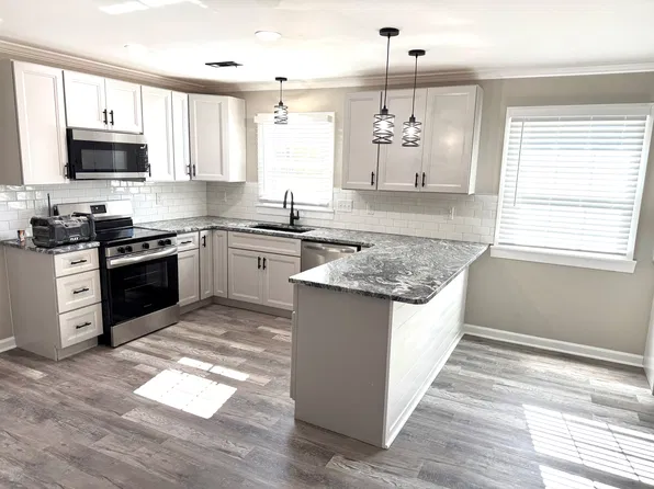 834 Mary James Ave, Thomasville, NC 27360