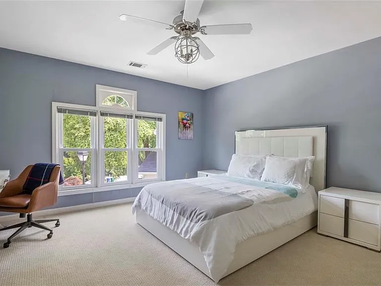 1213 Club Walk Dr NE — Photo 23