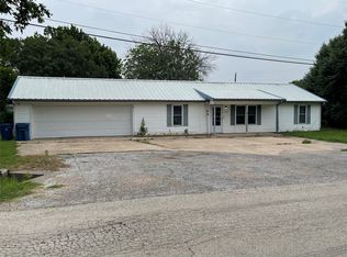 400 N Angelina St, Whitney, TX 76692