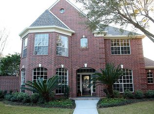 2918 E Autumn Run Cir, Sugar Land, TX 77479