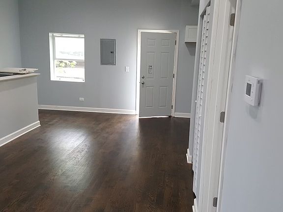 4th image of 313 S Albany Ave #2