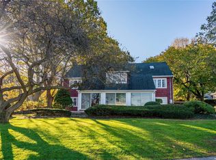 34 Shore Dr, Huntington, NY 11743