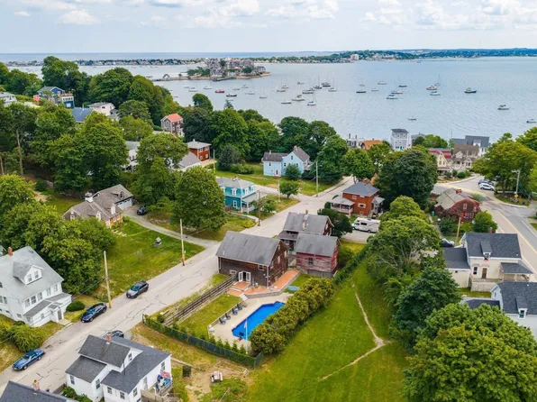 117 Spring St, Hull, MA 02045