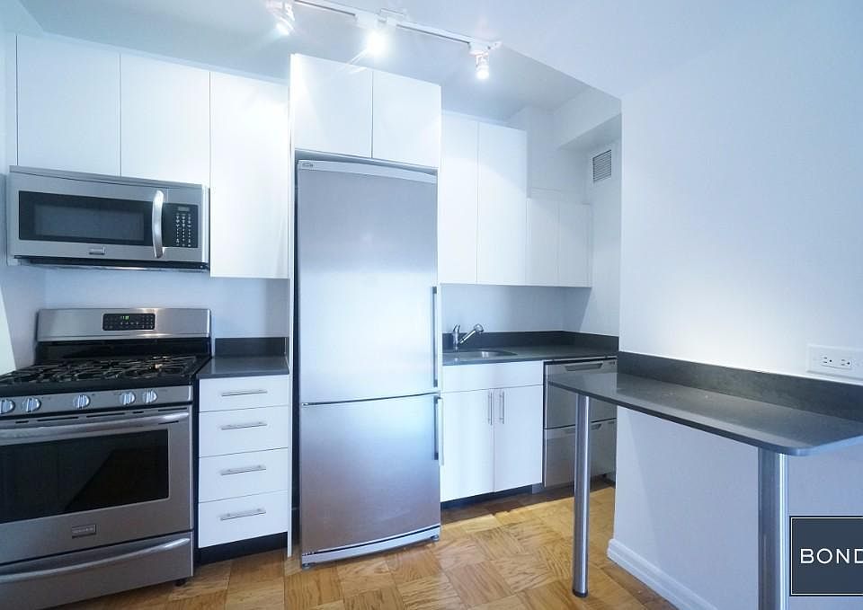 1st image of 201 E 69th St APT 10S