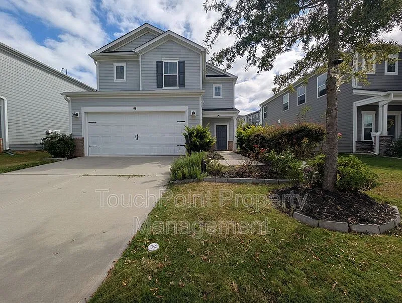 2716 Arbor Loop Dr