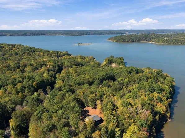 24 Charlsie Ln, Stewart, TN 37175