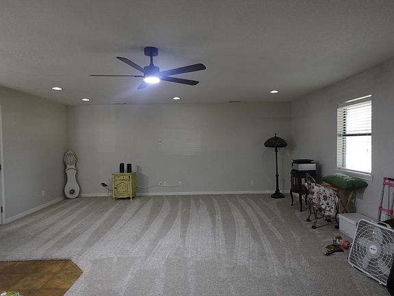 5th image of 1414 W Torrey St