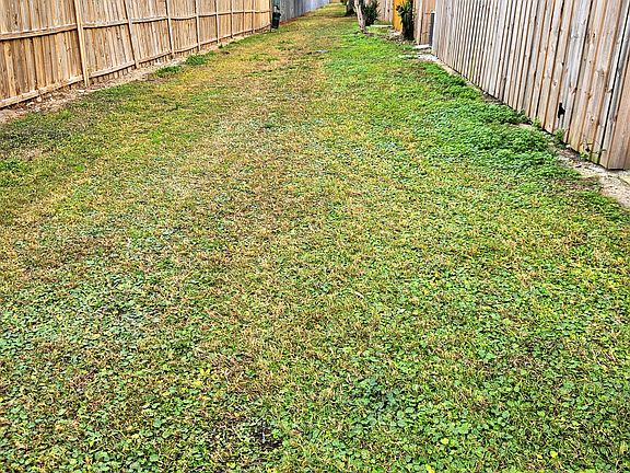 5th image of 1609 Little Falls Cir