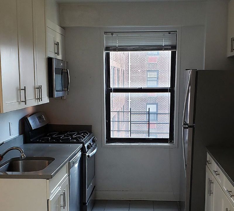1st image of 12360 83rd Ave APT 7A