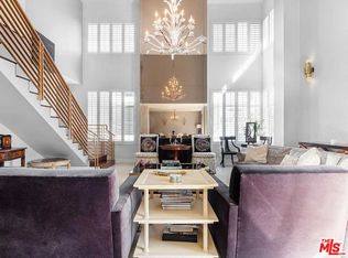 121 S Palm Dr APT 601, Beverly Hills, CA 90212