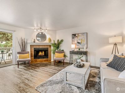 1126 N 198th Street #B304, Shoreline, WA, 98133