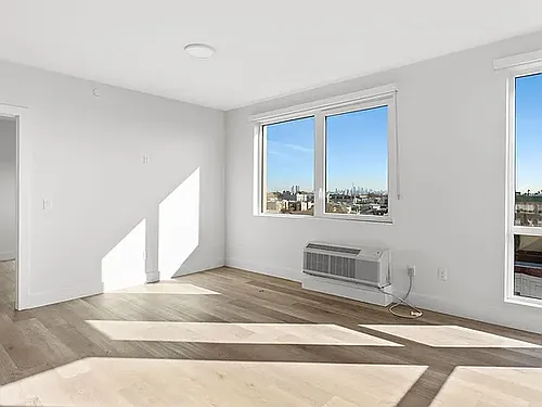 28 Jefferson St #VAR6 Photo 1