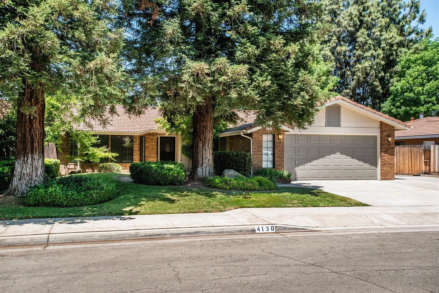 4130 W Wathen Ave photo 1