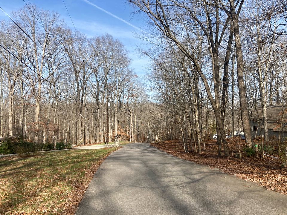 2nd image of 4556 Scenic View Dr