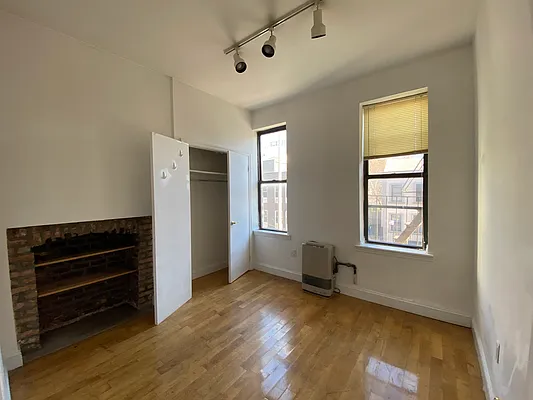 Rented by Rennit Inc. | media 11