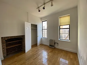 Rented by Rennit Inc.