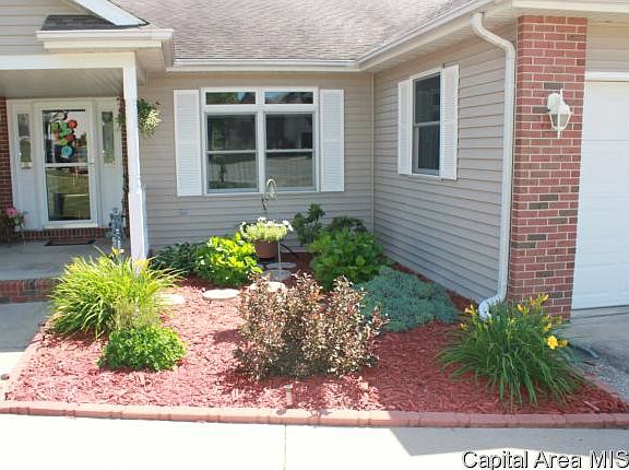2nd image of 16 Belridge Dr