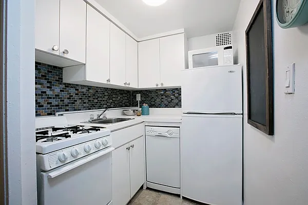 Rented by NOVO | media 59