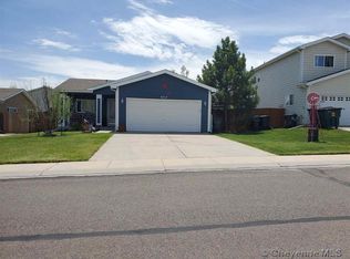 4717 Saddleback Dr, Cheyenne, WY 82001