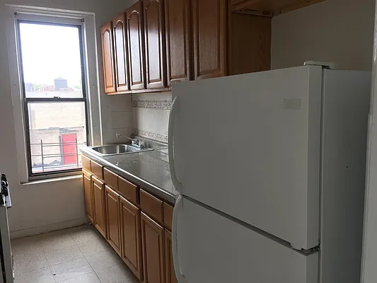 Rented by HFF Realty LLC | media 14