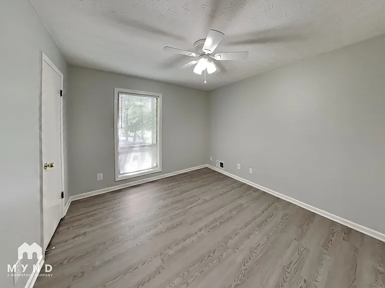 276 Grist Mill Ln — Photo 14