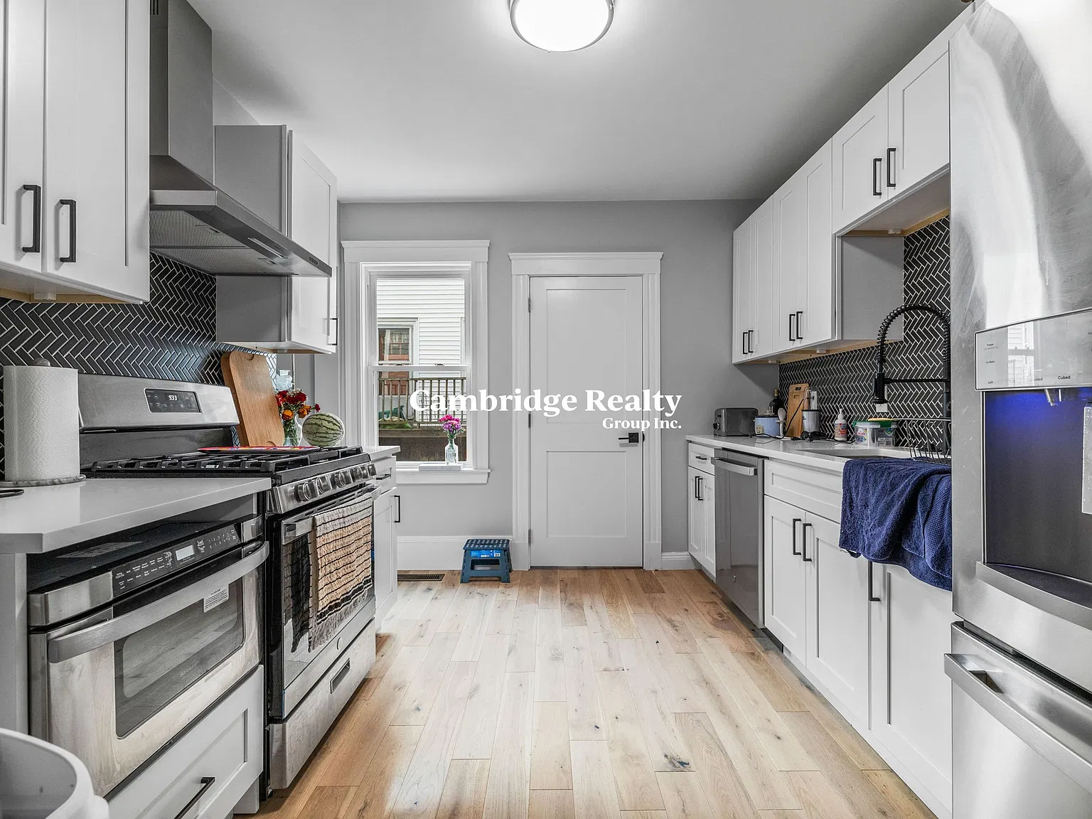 5 bed, 2.0 bath, $6,250 — Photo 1